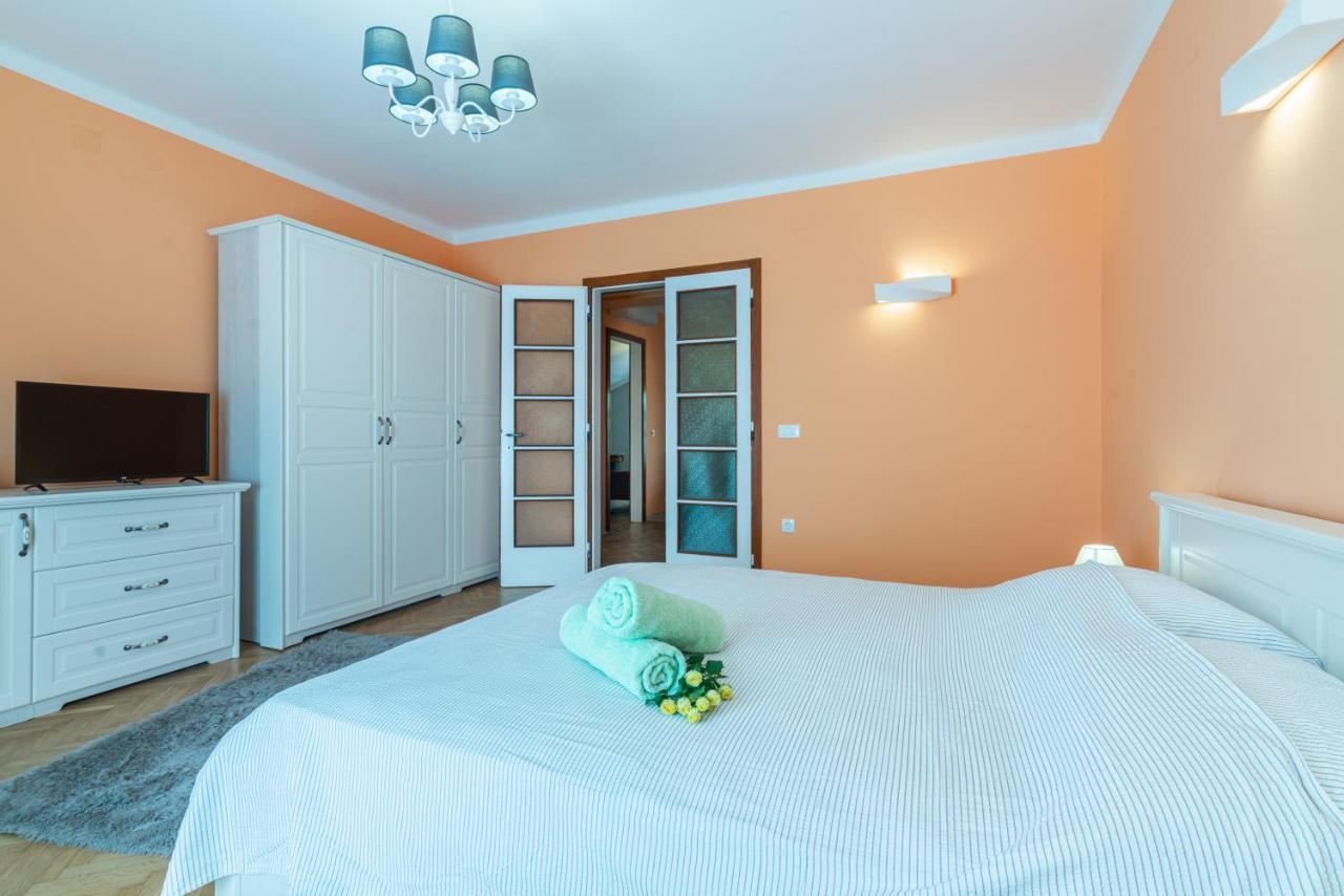 Apartments Virna Опатія Екстер'єр фото