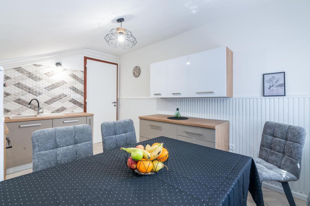 Apartments Virna Опатія Екстер'єр фото
